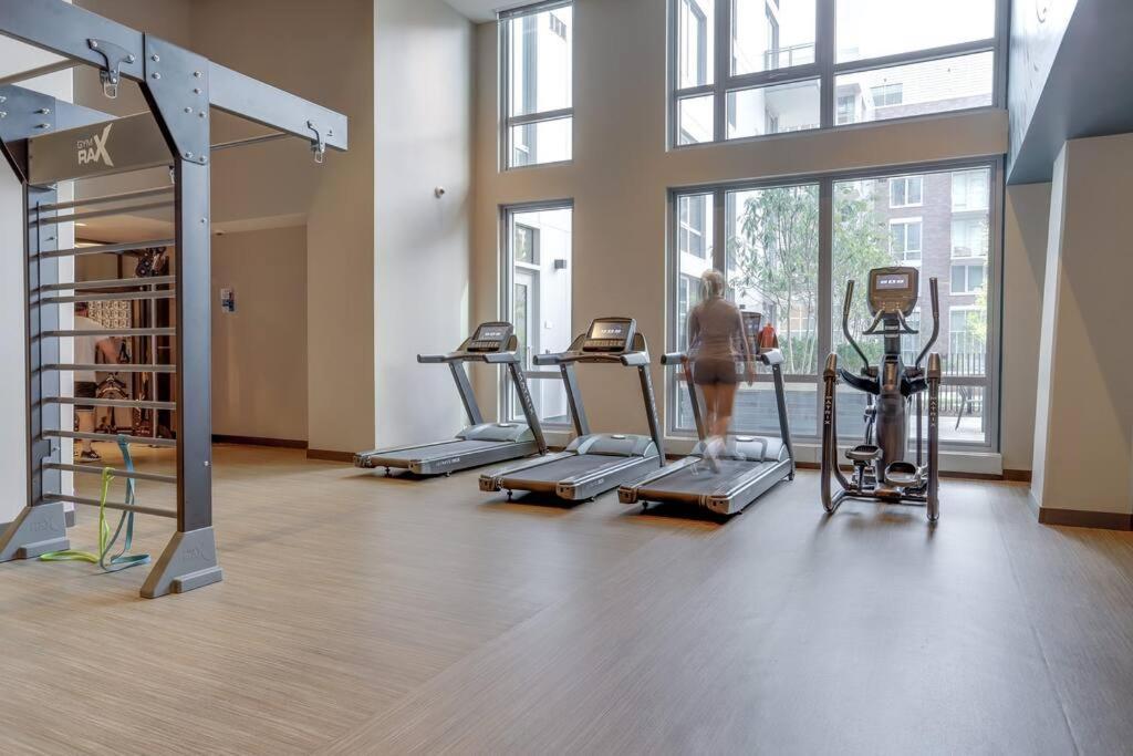 Gorgeous 1 Bedroom At Clarendon With Gym And Rooftop Arlington Zewnętrze zdjęcie