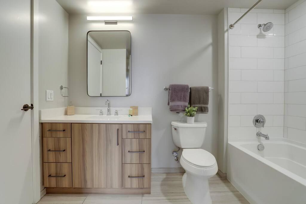 Gorgeous 1 Bedroom At Clarendon With Gym And Rooftop Arlington Zewnętrze zdjęcie