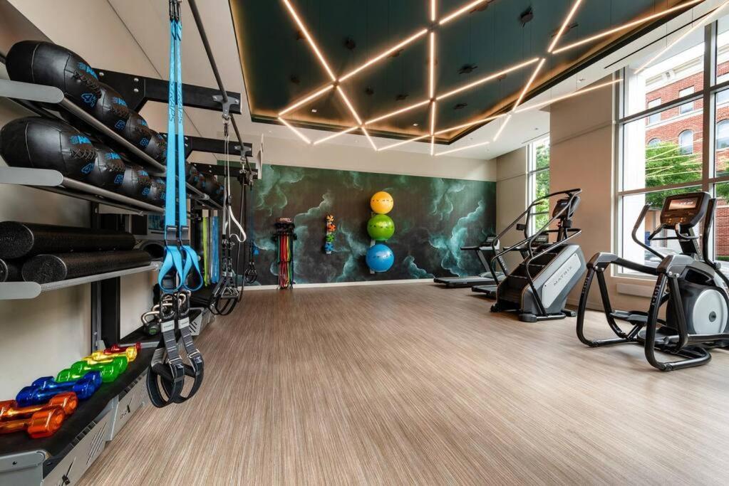 Gorgeous 1 Bedroom At Clarendon With Gym And Rooftop Arlington Zewnętrze zdjęcie