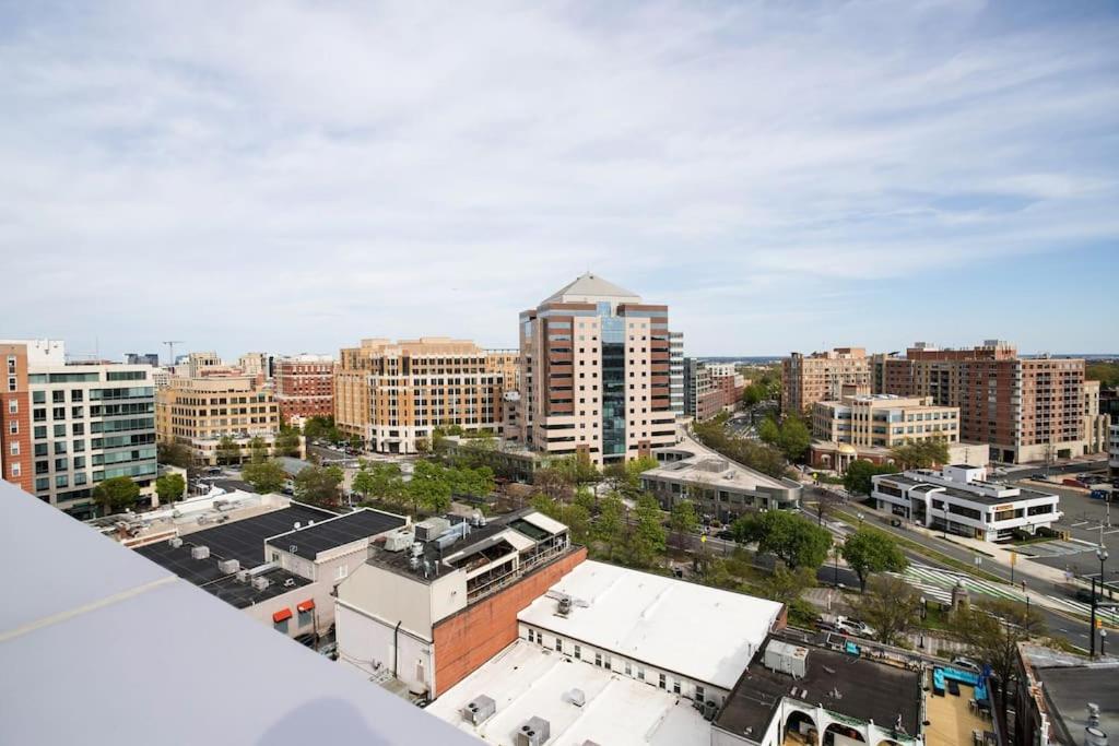 Gorgeous 1 Bedroom At Clarendon With Gym And Rooftop Arlington Zewnętrze zdjęcie