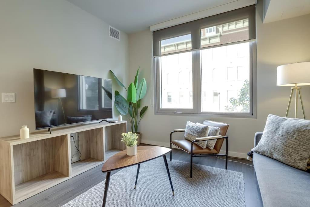 Gorgeous 1 Bedroom At Clarendon With Gym And Rooftop Arlington Zewnętrze zdjęcie