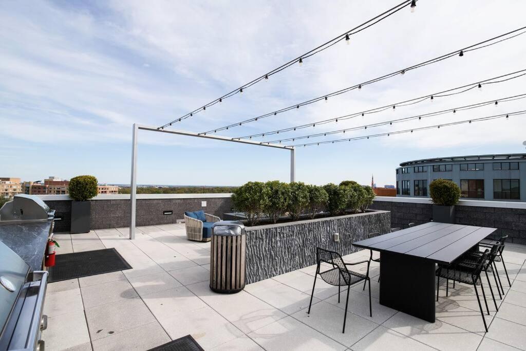 Gorgeous 1 Bedroom At Clarendon With Gym And Rooftop Arlington Zewnętrze zdjęcie