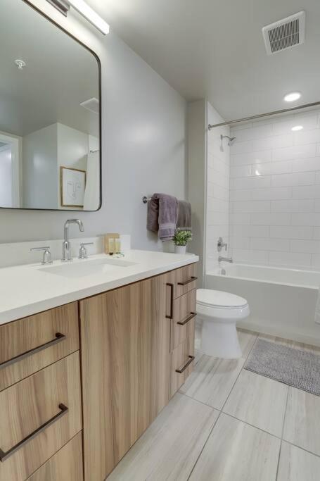 Gorgeous 1 Bedroom At Clarendon With Gym And Rooftop Arlington Zewnętrze zdjęcie