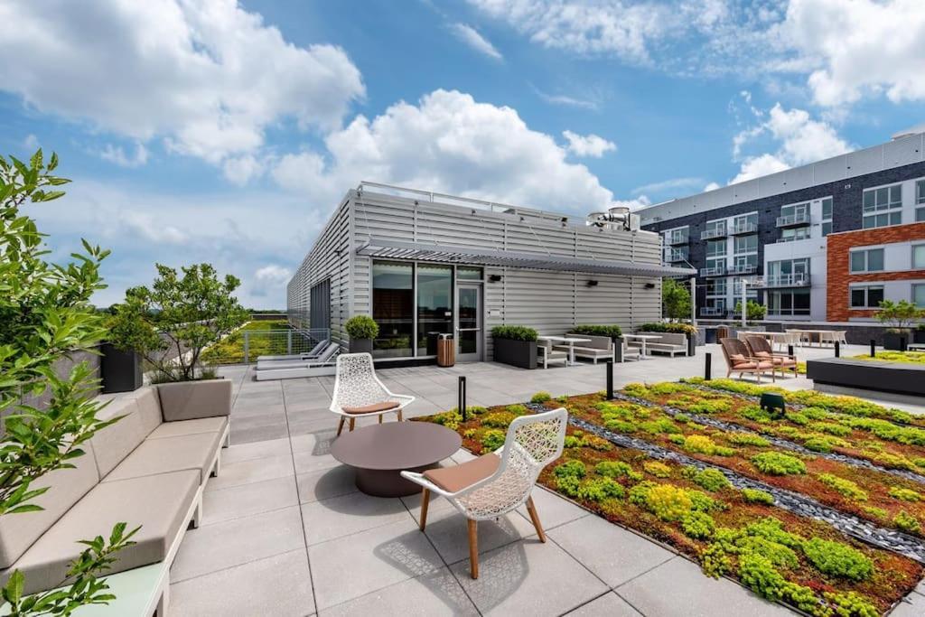 Gorgeous 1 Bedroom At Clarendon With Gym And Rooftop Arlington Zewnętrze zdjęcie