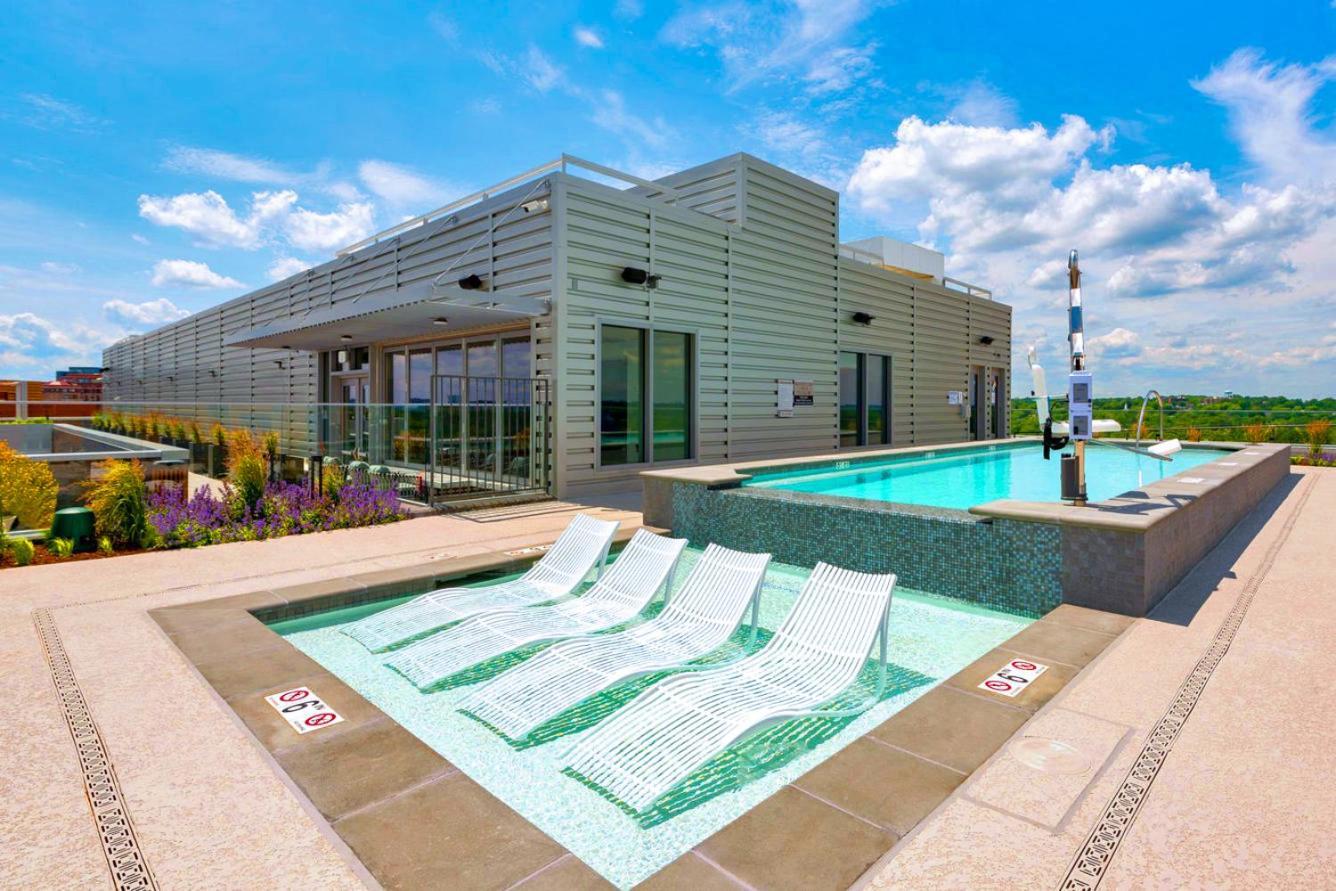 Gorgeous 1 Bedroom At Clarendon With Gym And Rooftop Arlington Zewnętrze zdjęcie